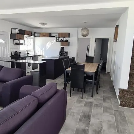 Oura - Large - Private Pool - 5 Bedrooms * Αλμπουφέιρα