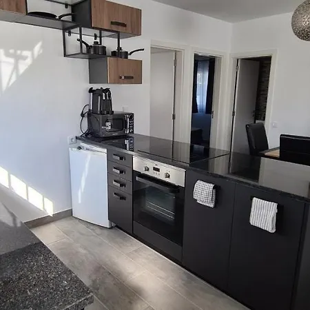 Oura - Large - Private Pool - 5 Bedrooms Вилла *